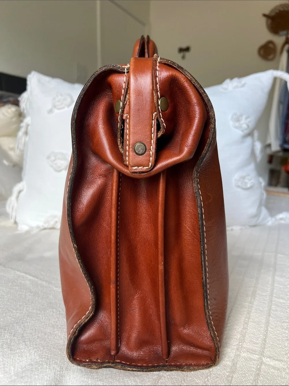 Nash Men's Brown Leather Briefcase Travel Bag - Classic Carry. Italian Leather